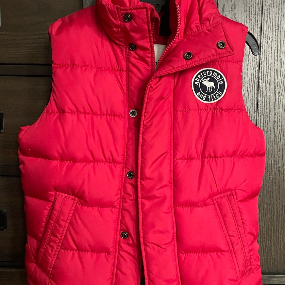 Abercrombie & Fitch Kids Bright Red Quilted Vest Youth XL
